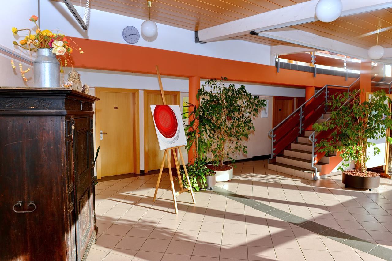 Bildungshaus Schloss Krastowitz Hotell Klagenfurt am Woerthersee Exteriör bild