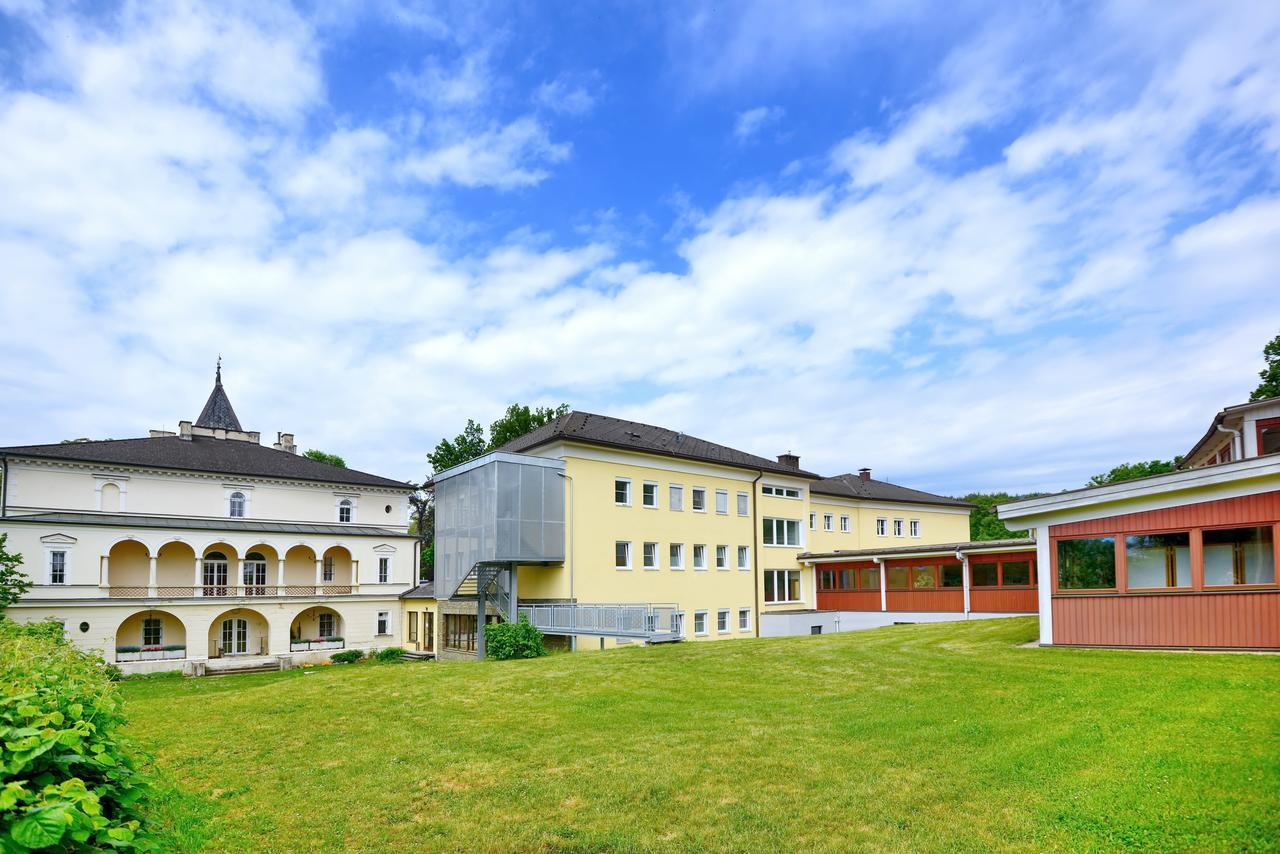 Bildungshaus Schloss Krastowitz Hotell Klagenfurt am Woerthersee Exteriör bild
