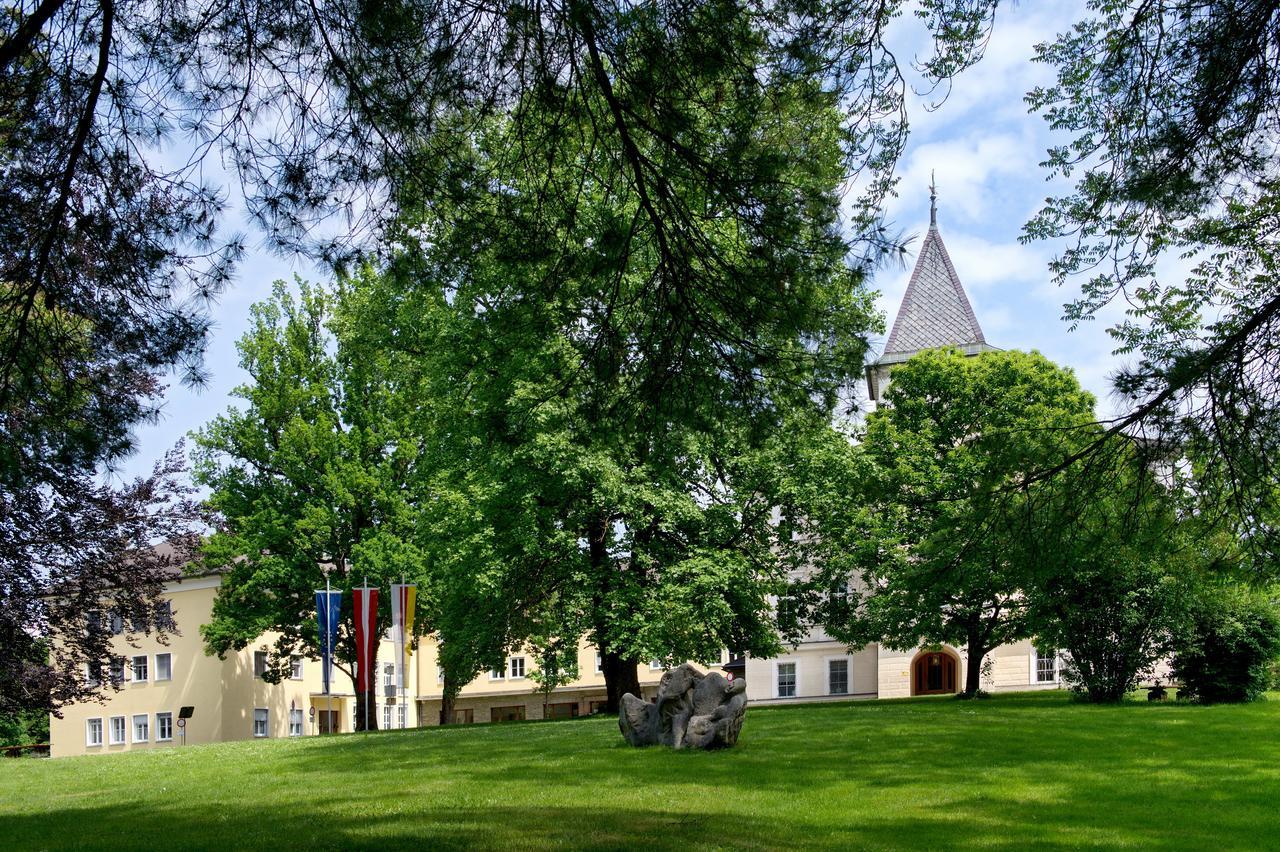 Bildungshaus Schloss Krastowitz Hotell Klagenfurt am Woerthersee Exteriör bild